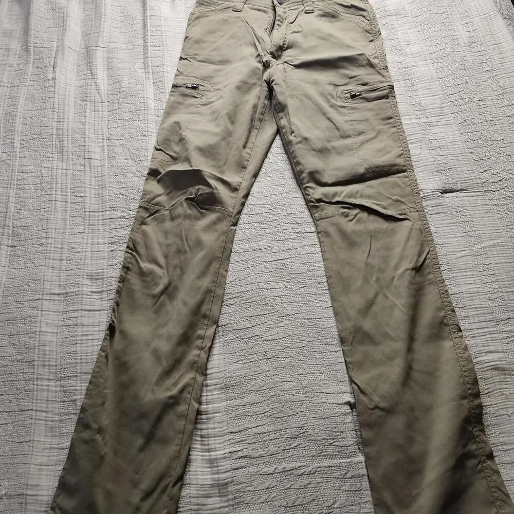 Wrangler Khaki Cargo Pants Size 30/32